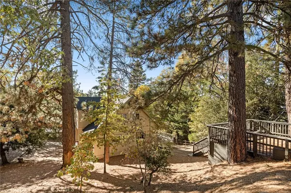 Lake Arrowhead, CA 92352,27315 Matterhorn DR