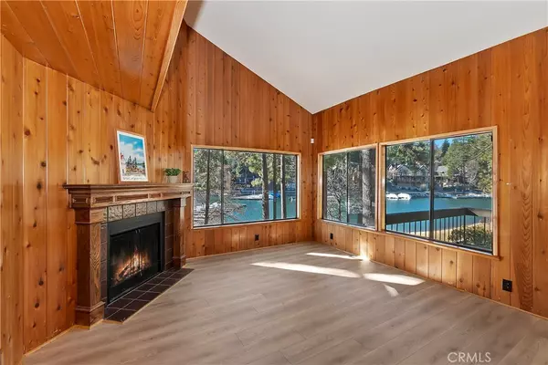 Lake Arrowhead, CA 92352,27721 Peninsula Drive #214