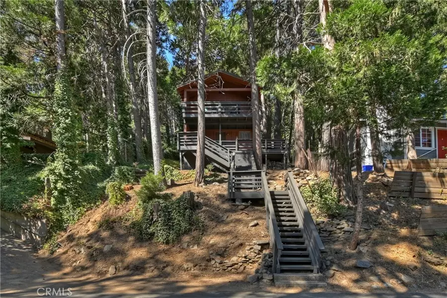 23717 Scenic DR, Crestline, CA 92325