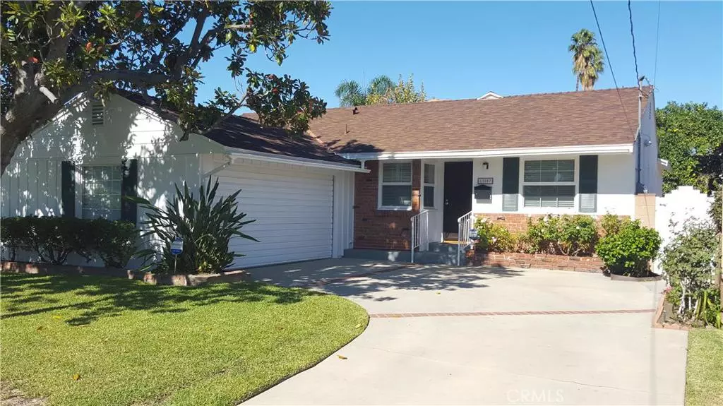 13807 Wyandotte ST, Van Nuys, CA 91405