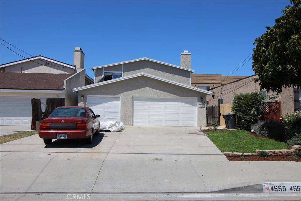 Lawndale, CA 90260,4557 W 166th ST