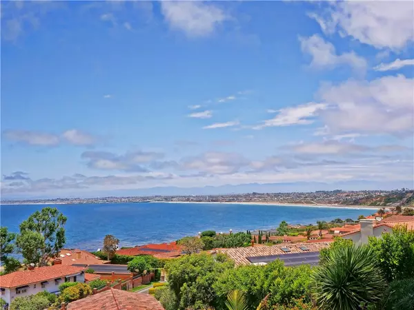 Palos Verdes Estates, CA 90274,592 Via Almar