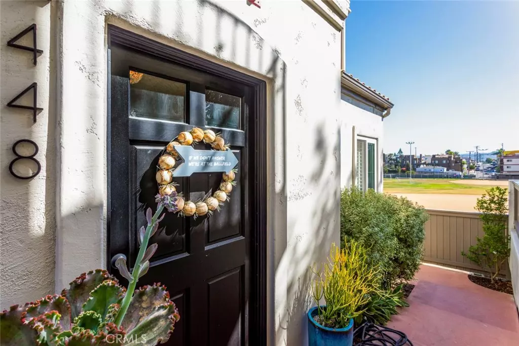 Hermosa Beach, CA 90254,448 11th ST