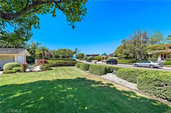 Palos Verdes Estates, CA 90274,2804 Via Barri