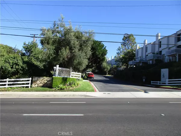 3601 W Hidden LN #102, Rolling Hills Estates, CA 90274