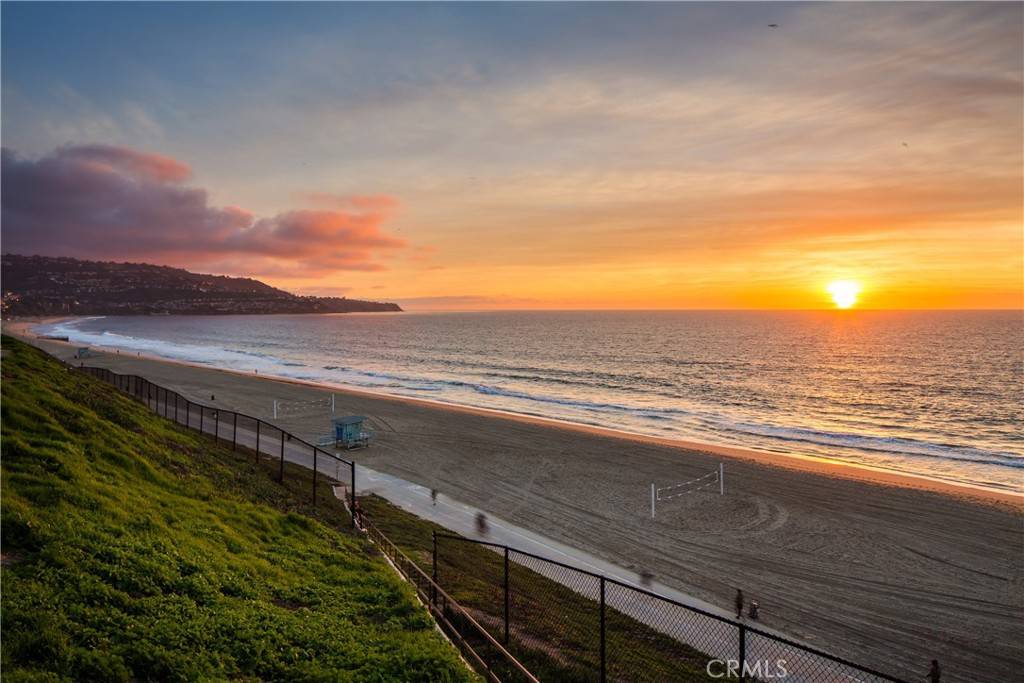 565 Esplanade #204, Redondo Beach, CA 90277
