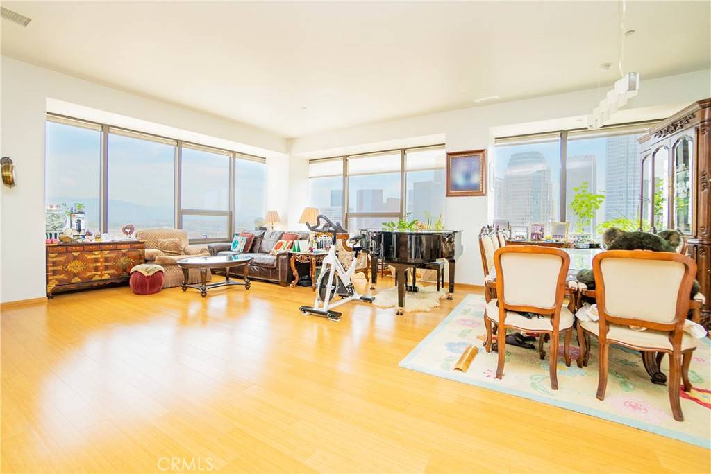 Los Angeles, CA 90017,1100 Wilshire BLVD #3205