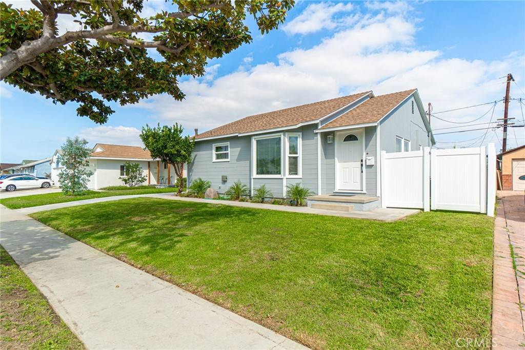 Lawndale, CA 90260,3707 W 157th ST