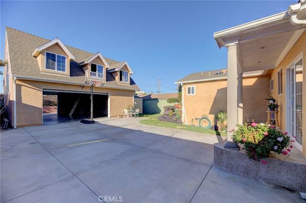 Hawthorne, CA 90304,5425 W 119th PL