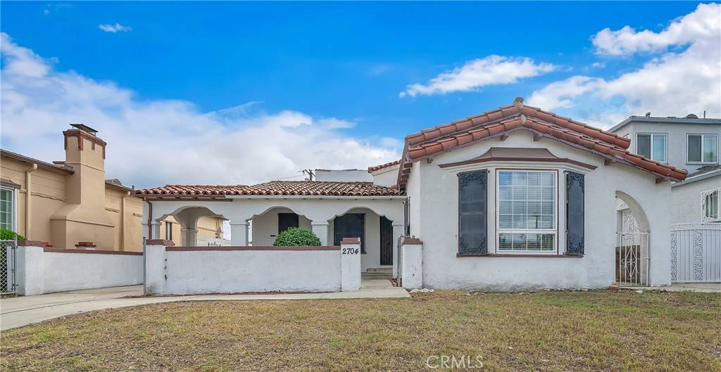 Inglewood, CA 90305,2704 W 83rd ST