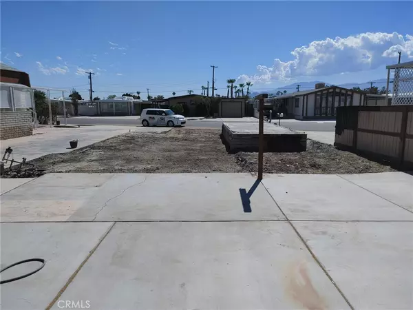 Thousand Palms, CA 92276,73400 Colonial DR