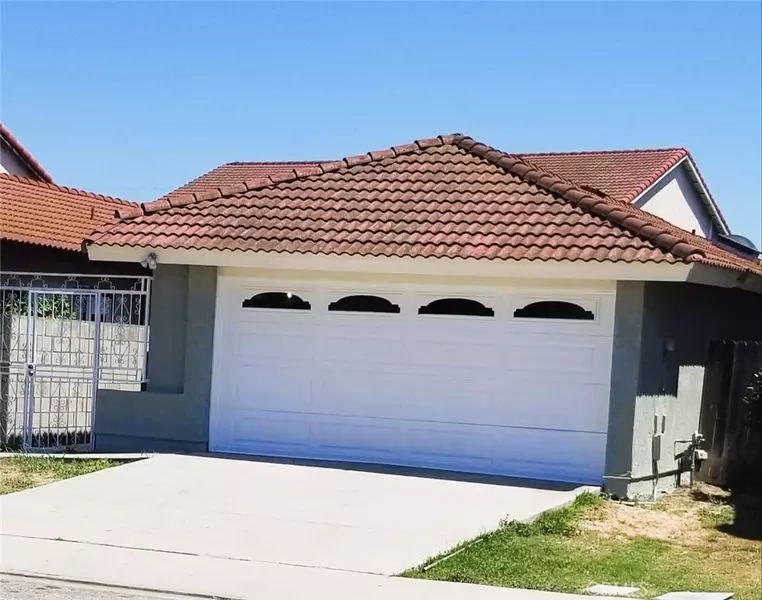 608 W Almond ST, Compton, CA 90220