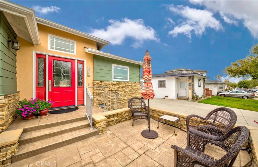 Torrance, CA 90503,911 Fonthill AVE