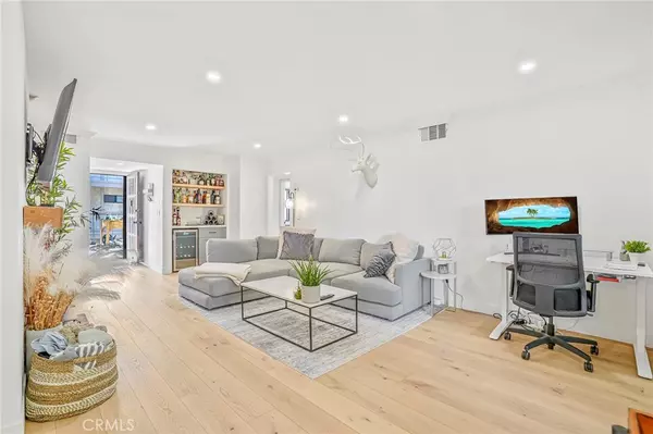 123 E Oak AVE #204, El Segundo, CA 90245