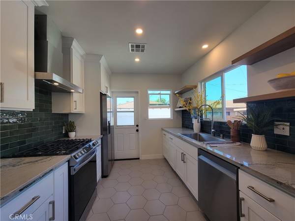 Long Beach, CA 90806,625 W 31st ST