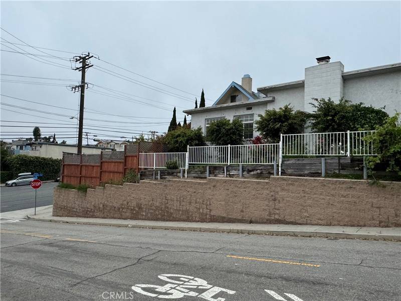 717 S Redondo AVE, Manhattan Beach, CA 90266