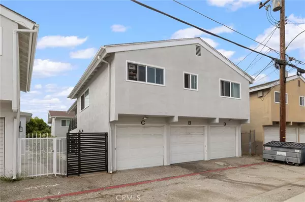 Redondo Beach, CA 90277,1208 Agate ST