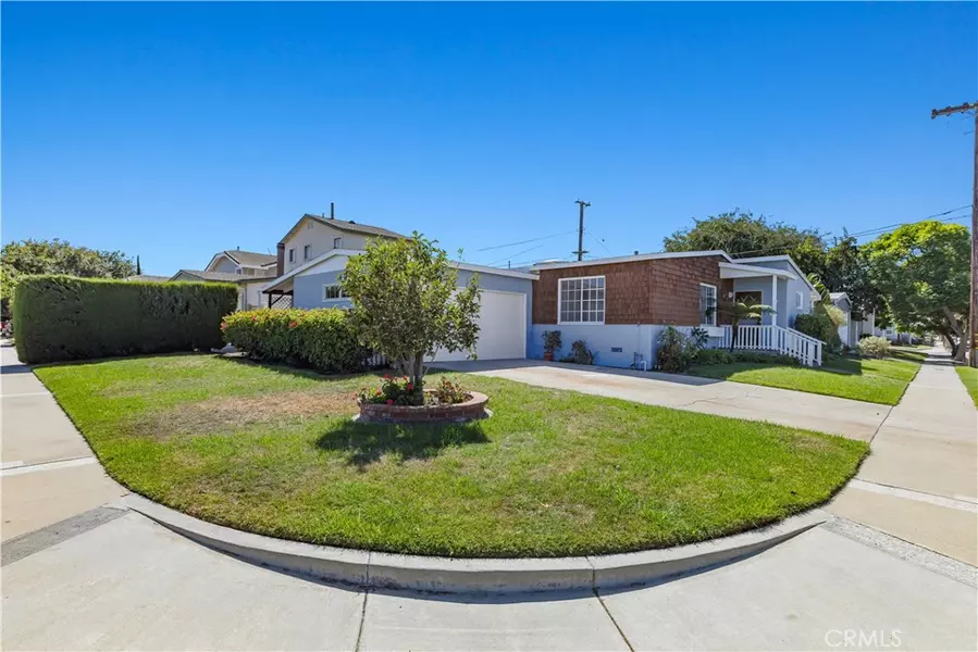 2260 W 237th ST, Torrance, CA 90501