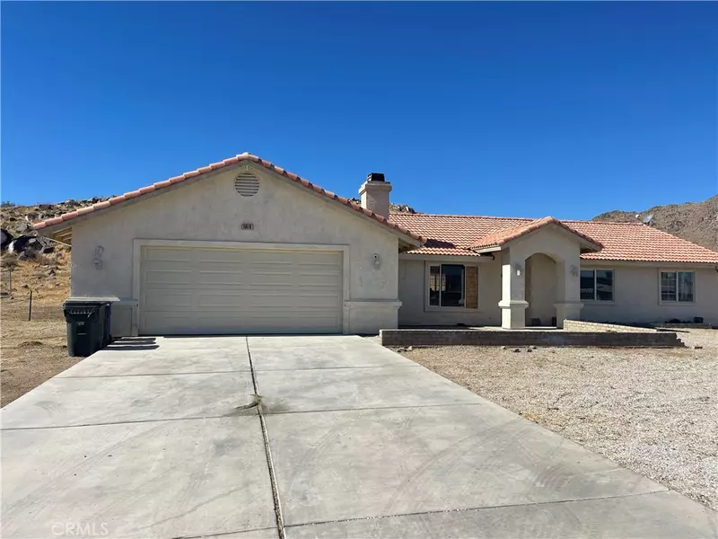 15918 Serrano RD, Apple Valley, CA 92307