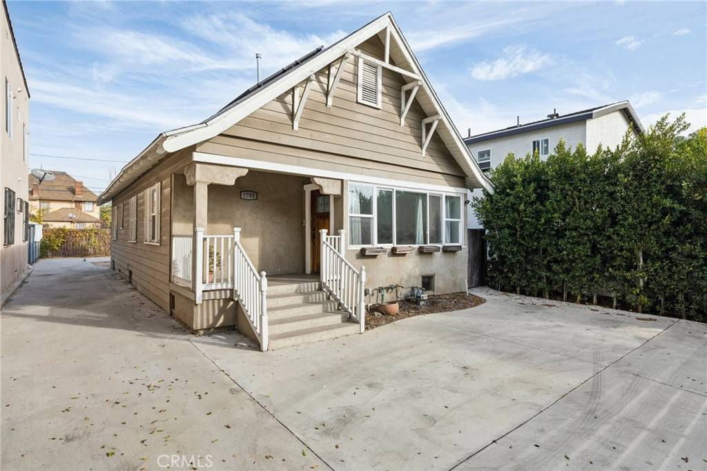 Los Angeles, CA 90018,1781 W 25th ST