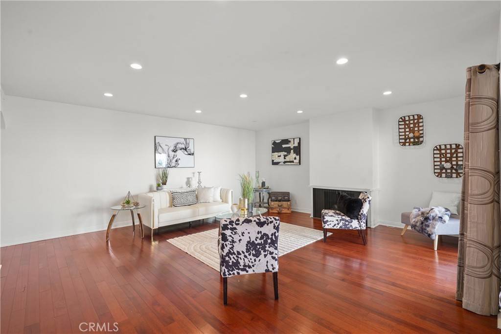 Culver City, CA 90230,5845 Doverwood DR #216