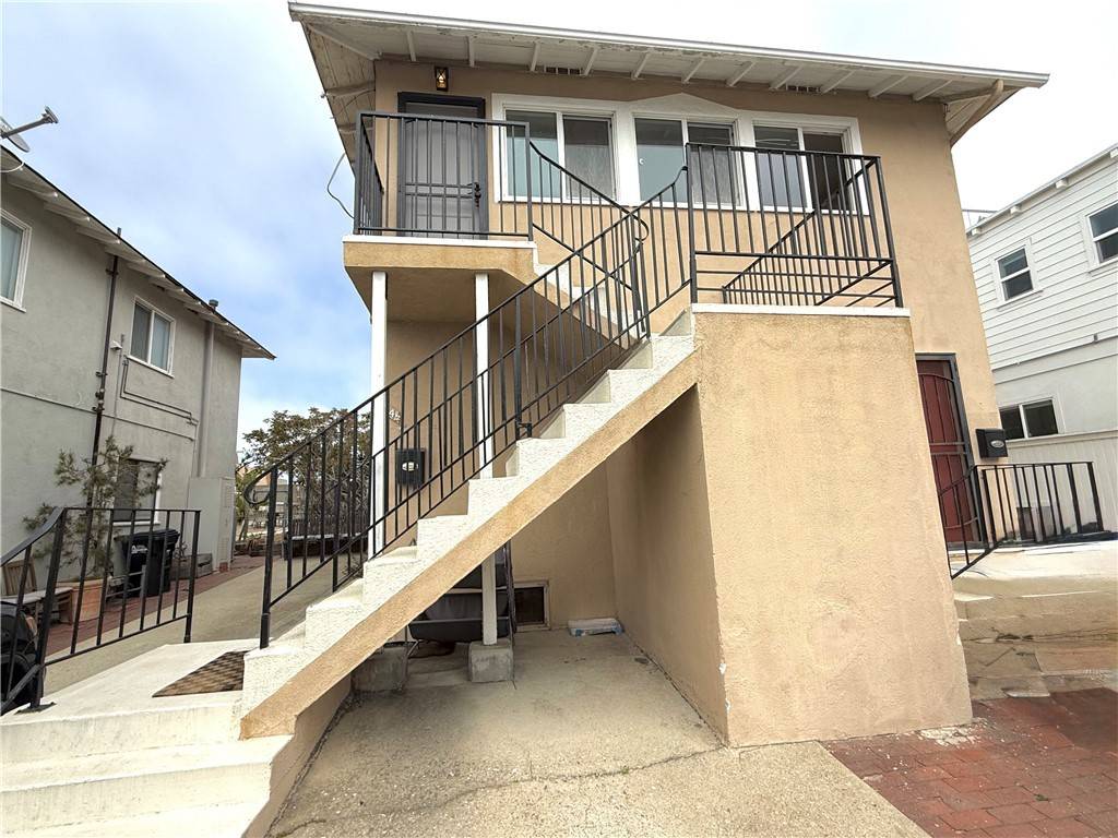 714 Loma DR #Upper, Hermosa Beach, CA 90254