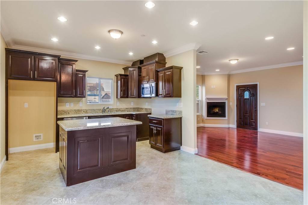 Lawndale, CA 90250,4431 W 154TH