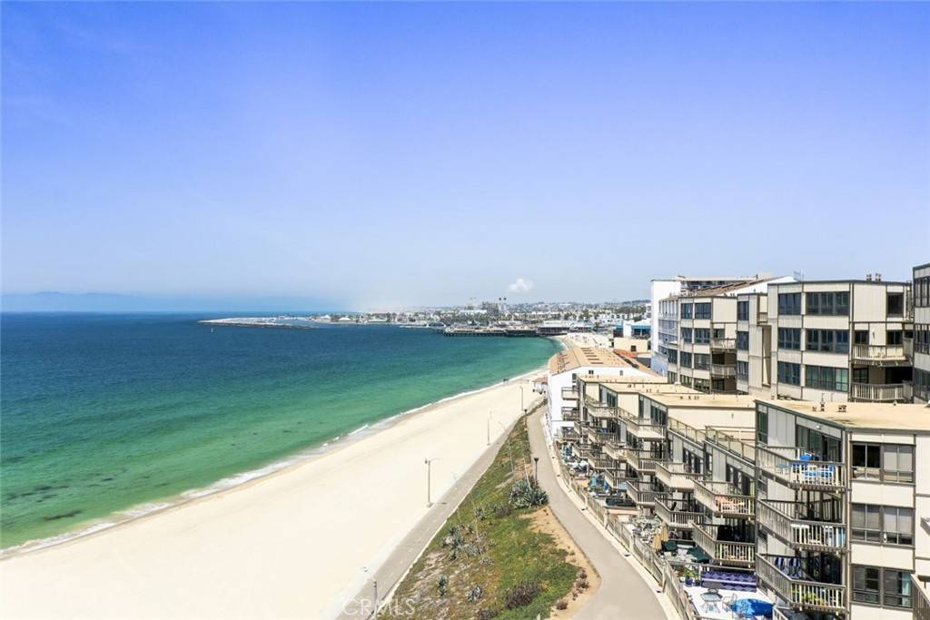 625 Esplanade #18, Redondo Beach, CA 90277