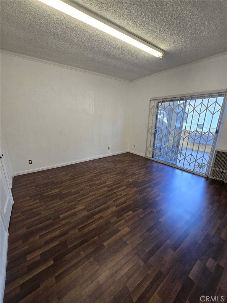 415 W Manchester BLVD, Inglewood, CA 90301