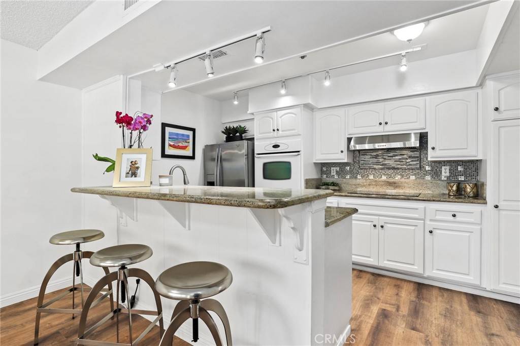 Redondo Beach, CA 90277,230 S Catalina AVE #116