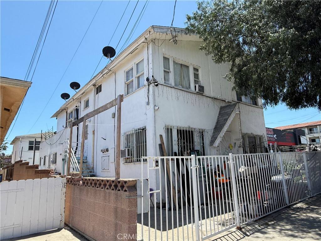 483 W 14th ST, San Pedro, CA 90731