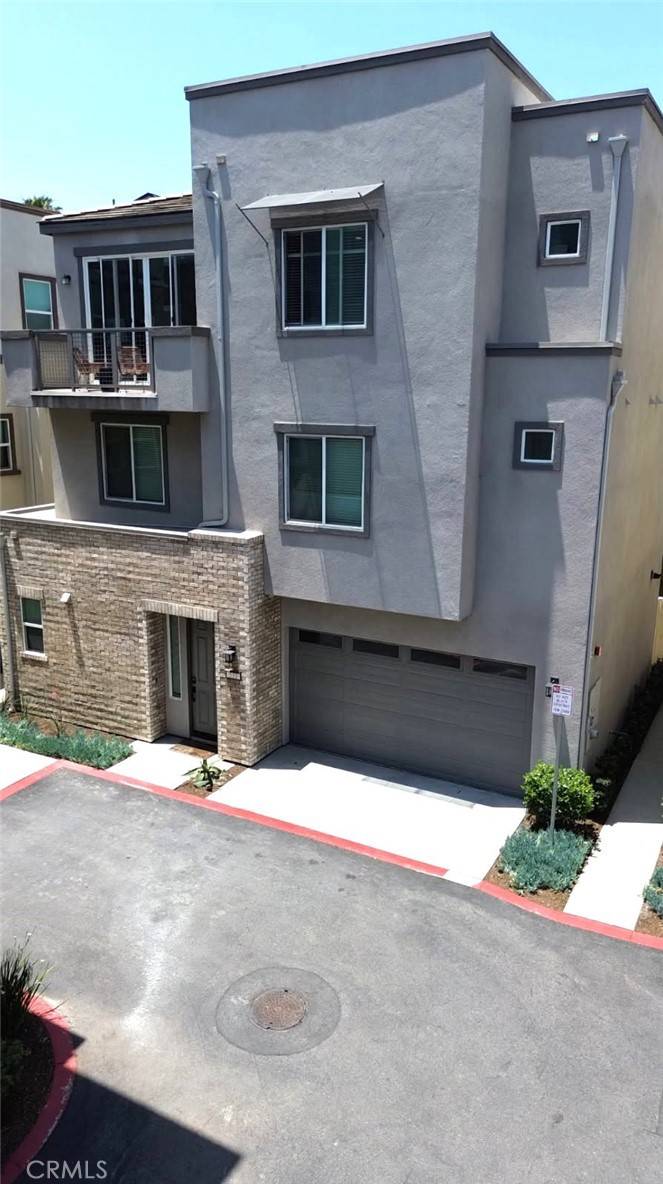 Inglewood, CA 90301,533 Daniel Freeman CIR