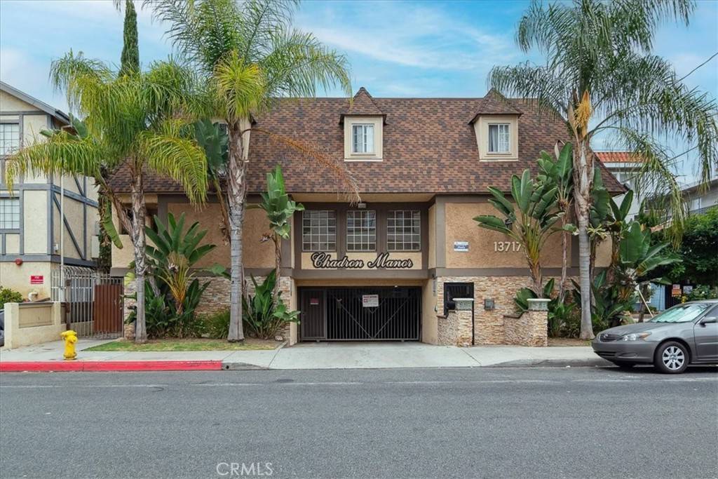 13717 Chadron AVE, Hawthorne, CA 90250