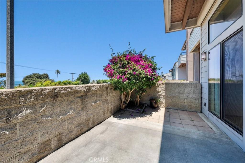 Redondo Beach, CA 90277,446 Palos Verdes BLVD
