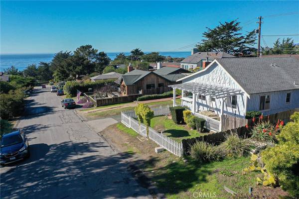 Cambria, CA 93428,367 Warwick ST