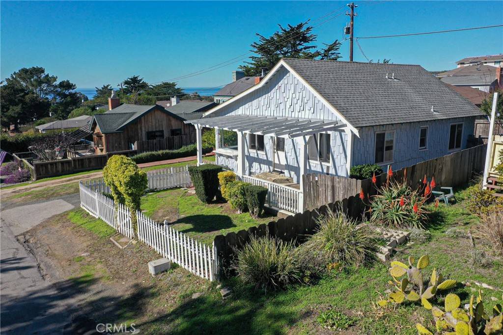 Cambria, CA 93428,367 Warwick ST