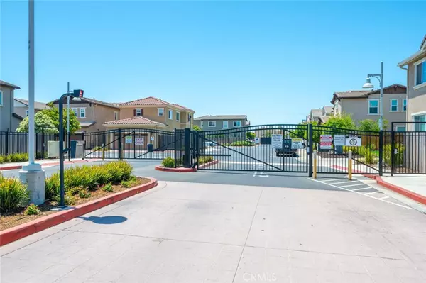 1831 Blue Sage LN, Santa Maria, CA 93458