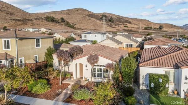 3289 Daisy LN, San Luis Obispo, CA 93401