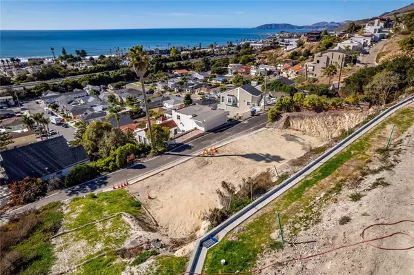 1160 Shaffer LN, Pismo Beach, CA 93449