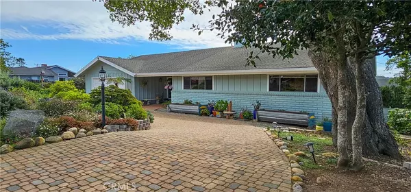 1112 Pinewood DR, Cambria, CA 93428