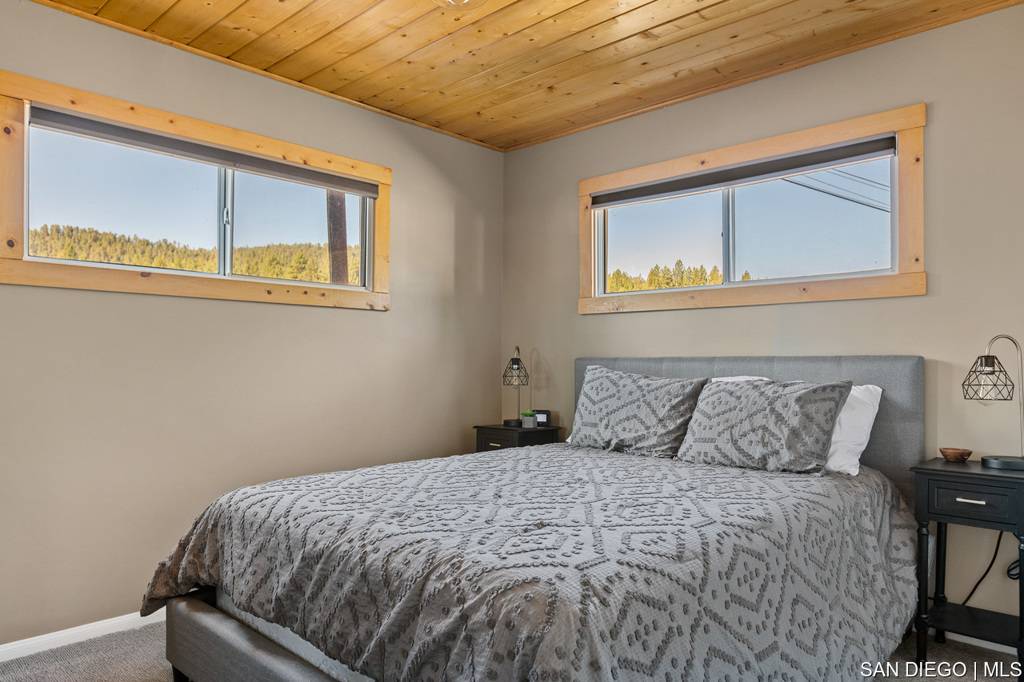 Big Bear, CA 92315,42896 Sonoma DR