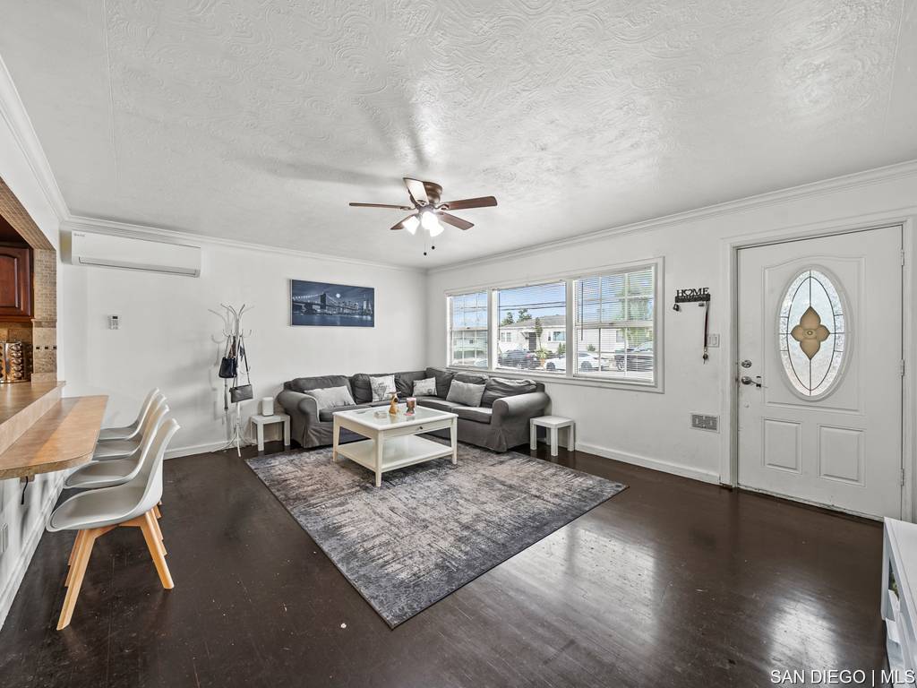 San Diego, CA 92139,5949 Alleghany ST