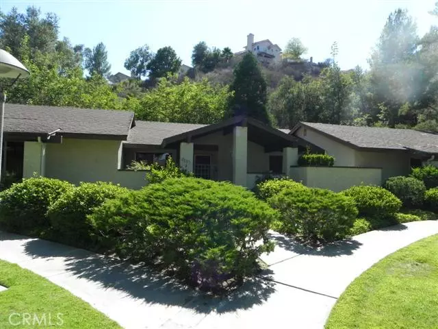 Newhall, CA 91321,26333 Oakspur DR #B