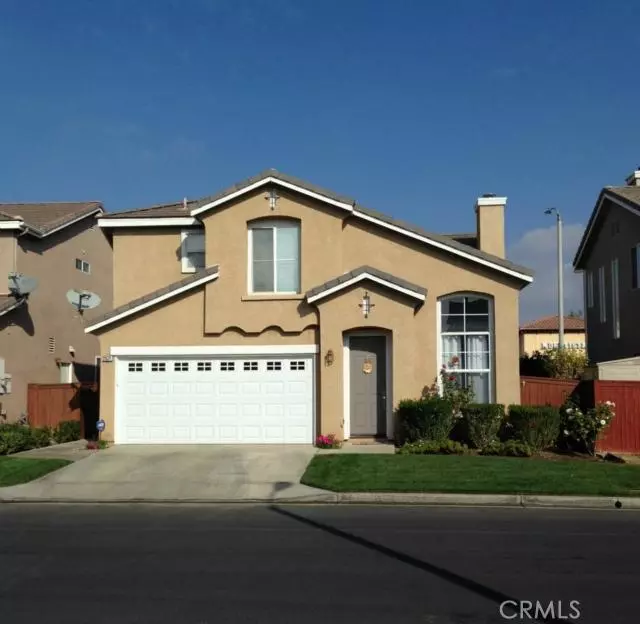 Saugus, CA 91350,21571 Oak DR