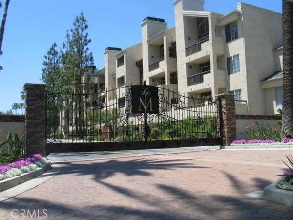 5500 Owensmouth AVE #113, Woodland Hills, CA 91367