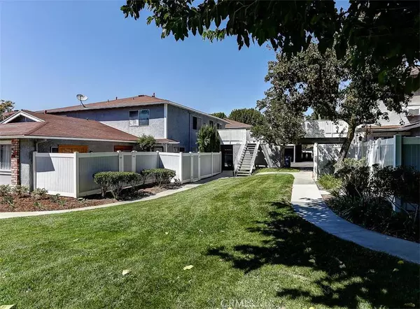 28103 Robin AVE, Saugus, CA 91350