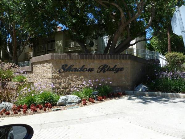 5744 Oak Bend LN #311, Oak Park, CA 91377