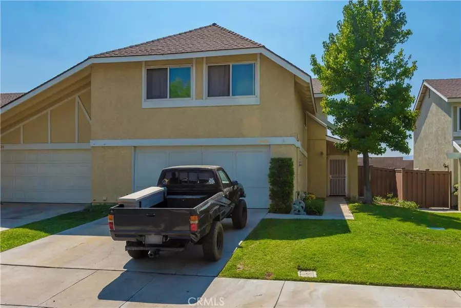 16628 Shinedale DR, Canyon Country, CA 91387