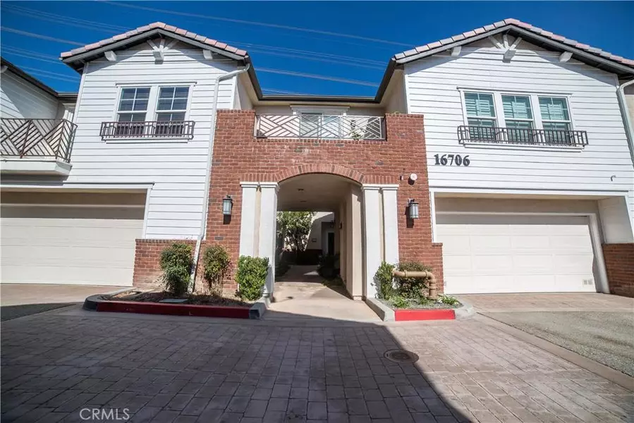 16706 Nicklaus DR #79, Sylmar, CA 91342