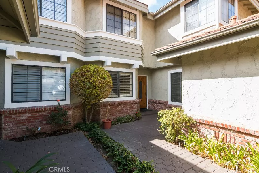 29756 Strawberry Hill DR, Agoura Hills, CA 91301